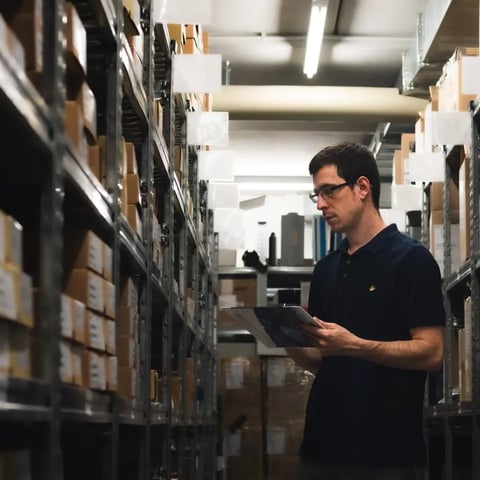 computer-controls-services-excess-stock-management